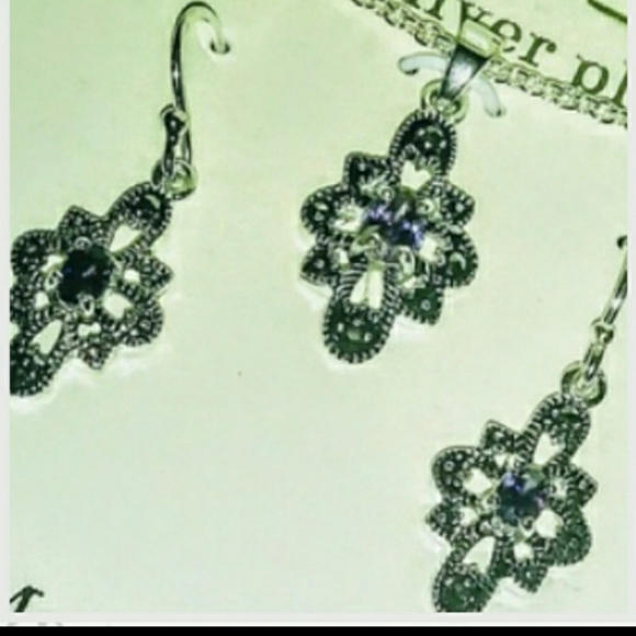 Swarovski Marcasite Matching Necklace Earrings NIB - Picture 7 of 9